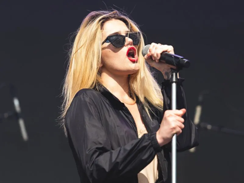 Sky Ferreira