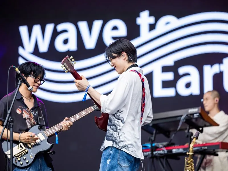 Wave to Earth tickets